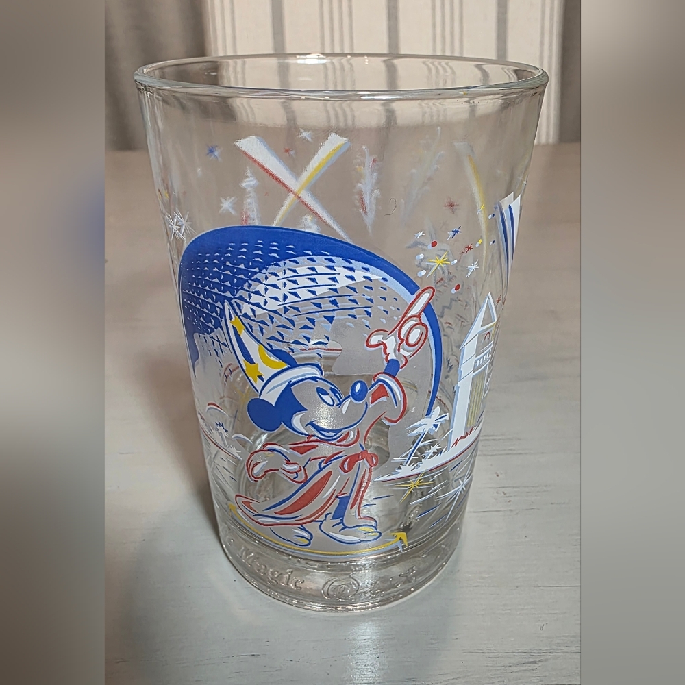 Disney 25th Anniversary Commemorative Set Of 4 Beverage Glasses Like New - Picture 7 of 13